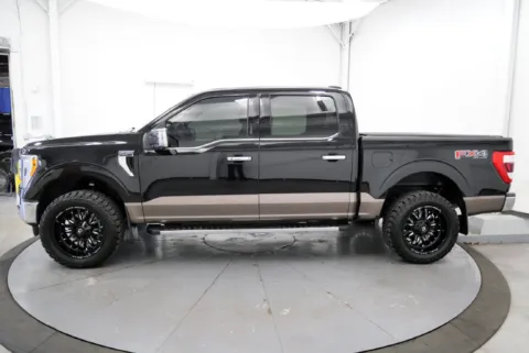 More photos of 2021 Ford F-150 Lariat at Chillicothe Truck, OH
