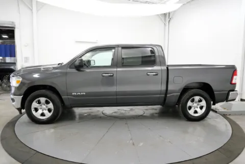 More photos of 2019 Ram 1500 Big Horn/Lone Star at Chillicothe Truck, OH