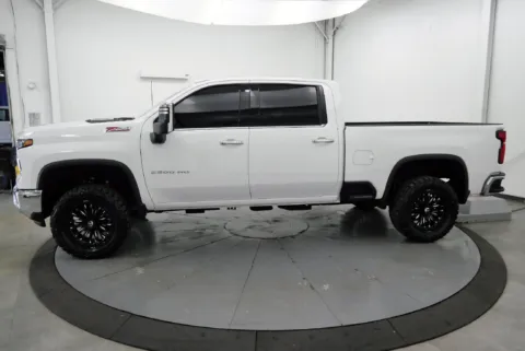 More photos of 2025 Chevrolet Silverado 2500 HD LTZ at Chillicothe Truck, OH