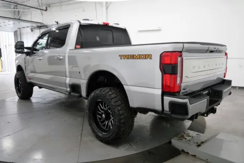 More photos of 2023 Ford F-250SD at Chillicothe Truck, OH