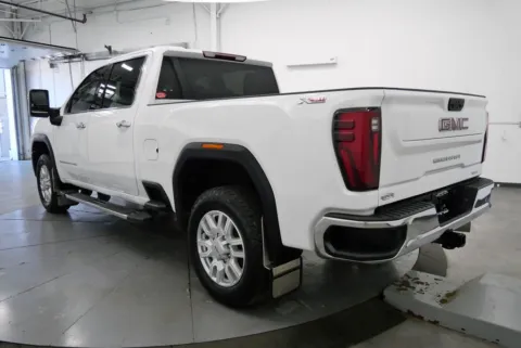 More photos of 2024 GMC Sierra 2500 HD SLT at Chillicothe Truck, OH