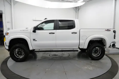 More photos of 2020 Chevrolet Silverado 1500 Custom at Chillicothe Truck, OH