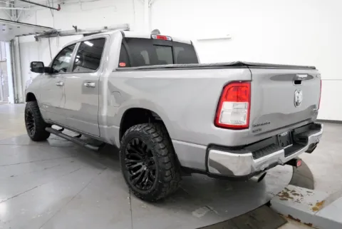 More photos of 2019 Ram 1500 Big Horn/Lone Star at Chillicothe Truck, OH
