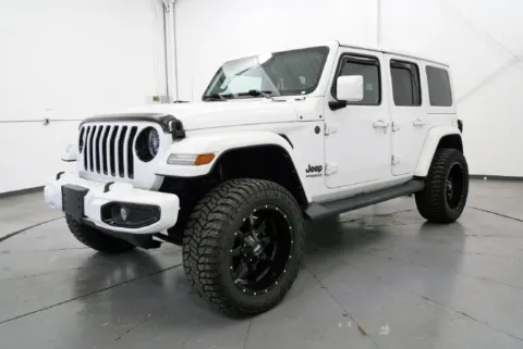 More photos of 2022 Jeep Wrangler Unlimited Sahara High Altitude at Chillicothe Truck, OH