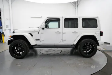 More photos of 2022 Jeep Wrangler Unlimited Sahara High Altitude at Chillicothe Truck, OH