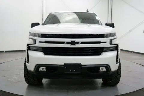 Another view of 2019 Chevrolet Silverado 1500 RST for sale in Chillicothe, OH at Chillicothe Truck
