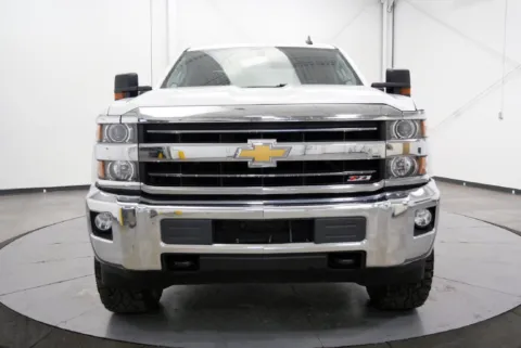 Another view of 2019 Chevrolet Silverado 2500 HD LT for sale in Chillicothe, OH at Chillicothe Truck