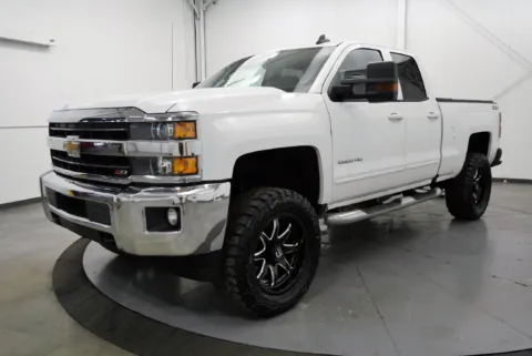 More photos of 2019 Chevrolet Silverado 2500 HD LT at Chillicothe Truck, OH