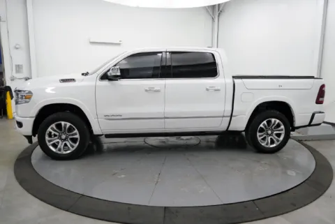 More photos of 2020 Ram 1500 Limited at Chillicothe Truck, OH