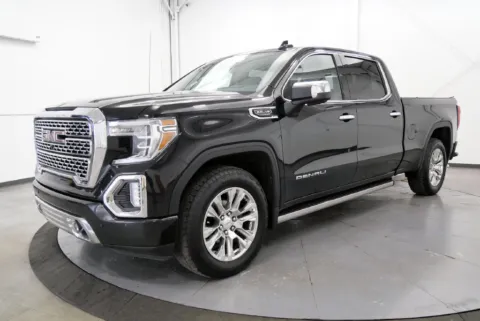 More photos of 2019 GMC Sierra 1500 Denali at Chillicothe Truck, OH