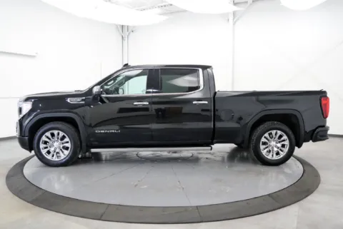 More photos of 2019 GMC Sierra 1500 Denali at Chillicothe Truck, OH