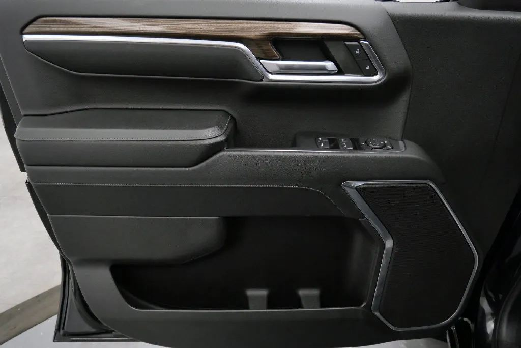 2024 Chevrolet Silverado 1500 LT - Photo 13