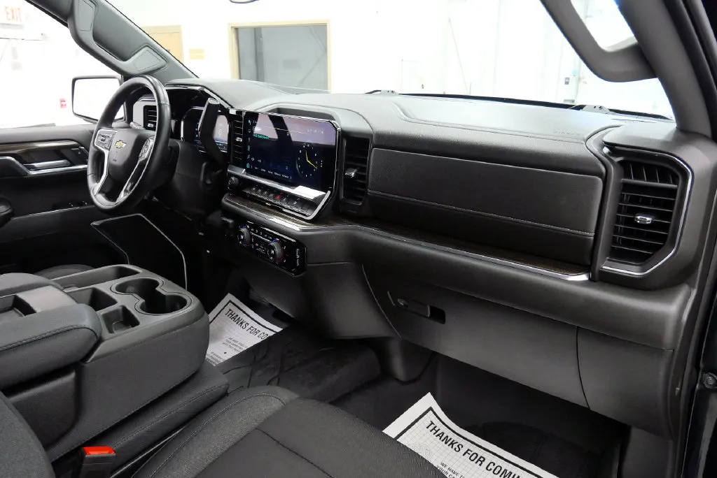 2024 Chevrolet Silverado 1500 LT - Photo 16