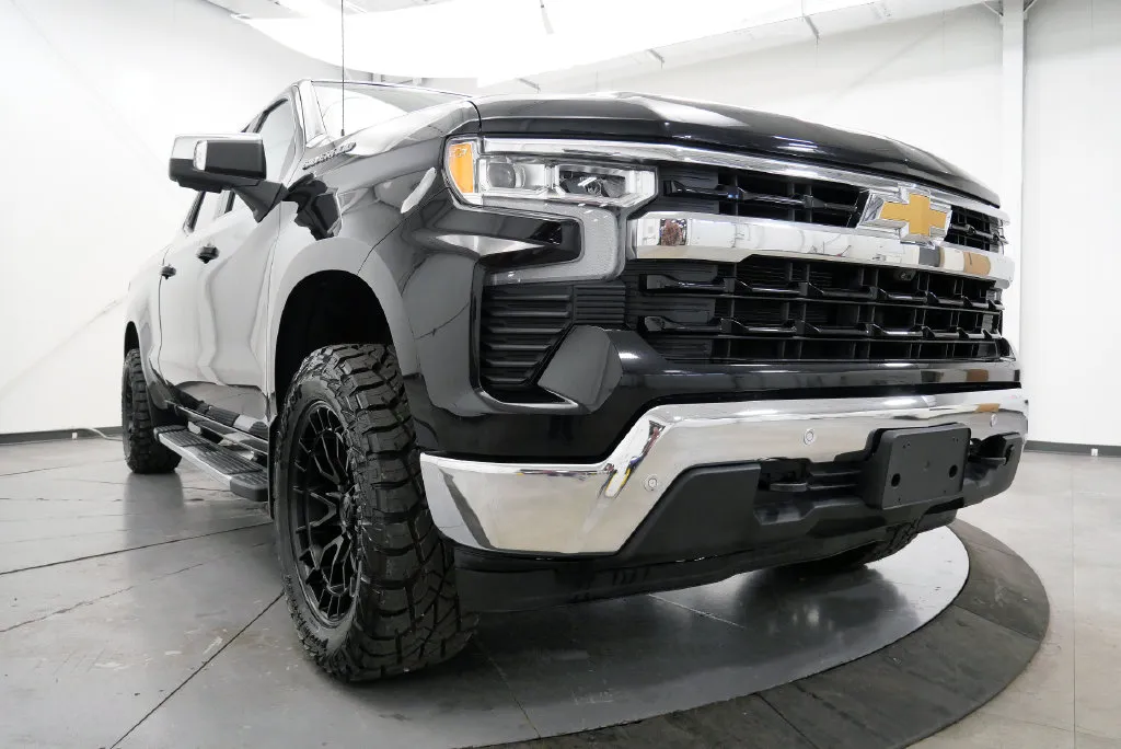 2024 Chevrolet Silverado 1500 LT - Photo 39