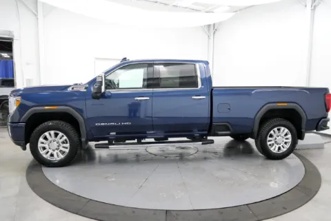 More photos of 2020 GMC Sierra 3500 HD Denali at Chillicothe Truck, OH