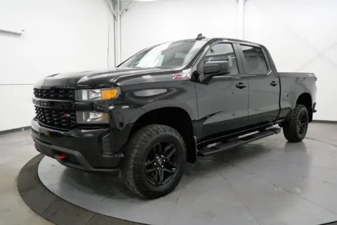 More photos of 2022 Chevrolet Silverado 1500 LTD Custom Trail Boss at Chillicothe Truck, OH