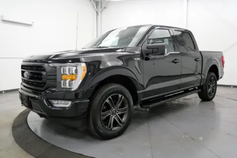 More photos of 2021 Ford F-150 XLT at Chillicothe Truck, OH