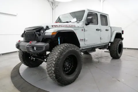 More photos of 2023 Jeep Gladiator Rubicon at Chillicothe Truck, OH