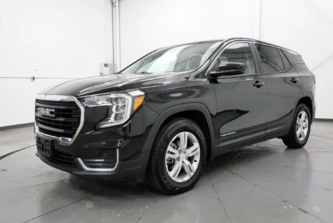 More photos of 2024 GMC Terrain SLE at Chillicothe Truck, OH