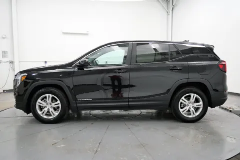 More photos of 2024 GMC Terrain SLE at Chillicothe Truck, OH