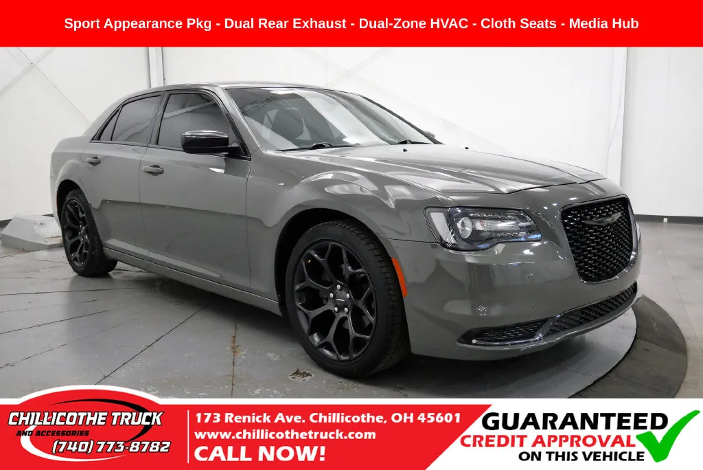 2019 Chrysler 300 Touring