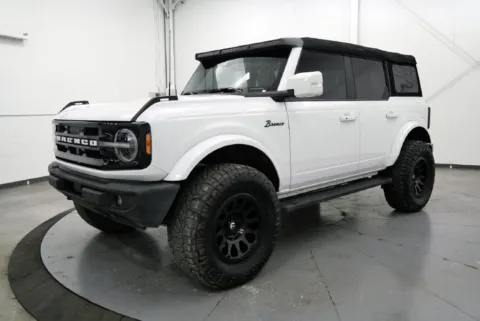 More photos of 2024 Ford Bronco Outer Banks at Chillicothe Truck, OH