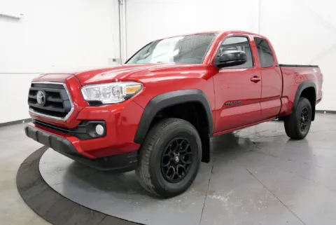More photos of 2023 Toyota Tacoma SR5 at Chillicothe Truck, OH