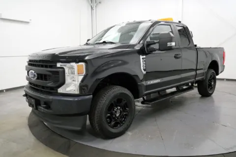 More photos of 2020 Ford F-250SD XL at Chillicothe Truck, OH