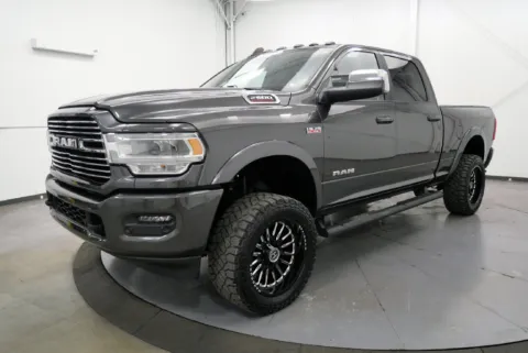 More photos of 2022 Ram 2500 Laramie at Chillicothe Truck, OH