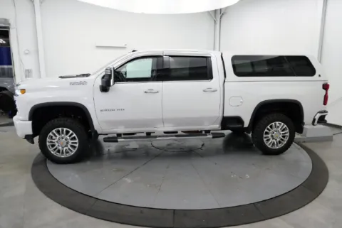 More photos of 2023 Chevrolet Silverado 2500 HD High Country at Chillicothe Truck, OH