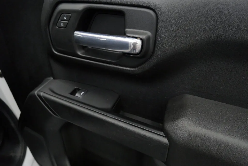 2022 Chevrolet Silverado 1500 Limited Custom - Photo 17