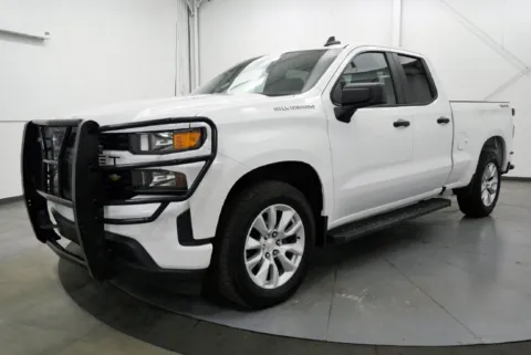 More photos of 2022 Chevrolet Silverado 1500 LTD Custom at Chillicothe Truck, OH
