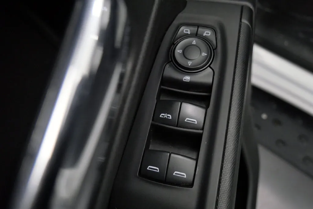 2022 Chevrolet Silverado 1500 Limited Custom - Photo 14
