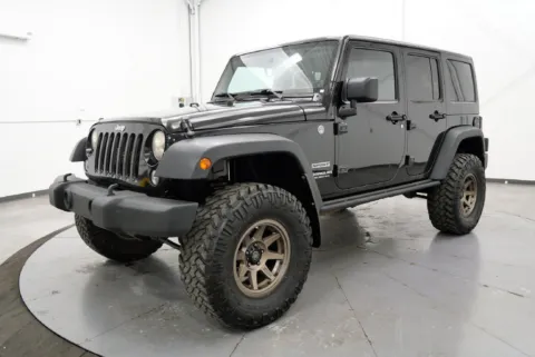 More photos of 2014 Jeep Wrangler Unlimited Sport at Chillicothe Truck, OH