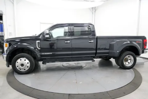 More photos of 2022 Ford F-450SD XLT at Chillicothe Truck, OH