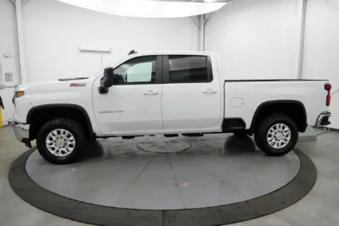 More photos of 2023 Chevrolet Silverado 2500 HD LT at Chillicothe Truck, OH