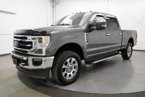 More photos of 2020 Ford F-350SD Lariat at Chillicothe Truck, OH