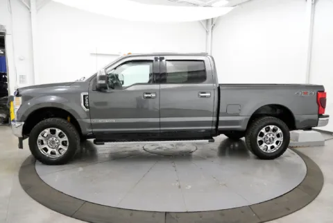 More photos of 2020 Ford F-350SD Lariat at Chillicothe Truck, OH