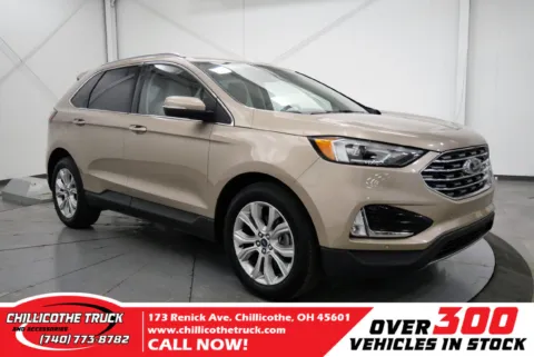 Gold 2020 Ford Edge Titanium for sale in Chillicothe, OH