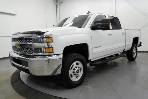 More photos of 2019 Chevrolet Silverado 2500 HD LT at Chillicothe Truck, OH