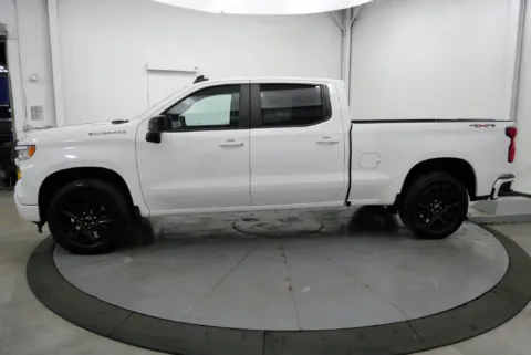 More photos of 2023 Chevrolet Silverado 1500 RST at Chillicothe Truck, OH