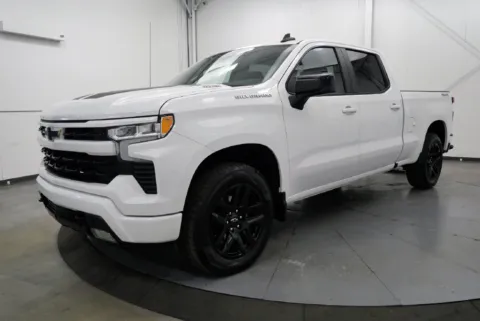 More photos of 2023 Chevrolet Silverado 1500 RST at Chillicothe Truck, OH