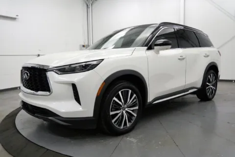 More photos of 2023 INFINITI QX60 Autograph at Chillicothe Truck, OH