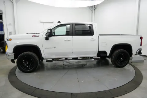 More photos of 2024 Chevrolet Silverado 2500 HD LT at Chillicothe Truck, OH