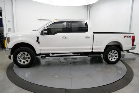 More photos of 2019 Ford F-250SD Lariat at Chillicothe Truck, OH