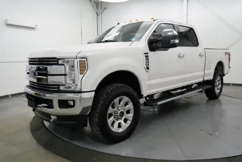 More photos of 2019 Ford F-250SD Lariat at Chillicothe Truck, OH