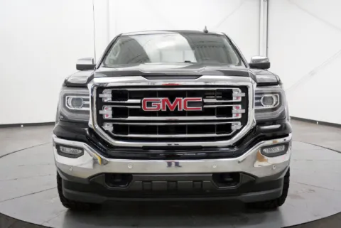 Another view of 2018 GMC Sierra 1500 SLT for sale in Chillicothe, OH at Chillicothe Truck