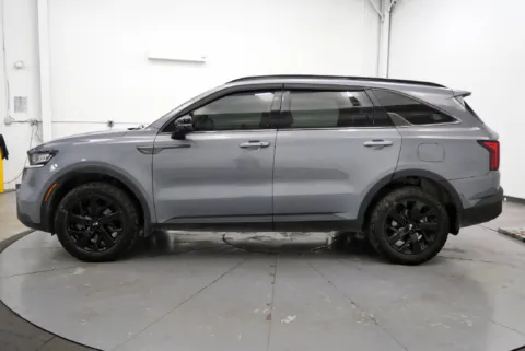 More photos of 2021 Kia Sorento S at Chillicothe Truck, OH