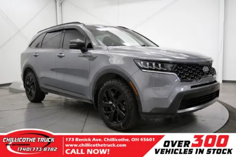 Silver 2021 Kia Sorento S for sale in Chillicothe, OH