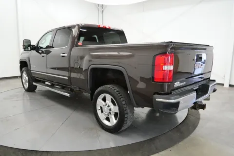 More photos of 2016 GMC Sierra 2500HD SLT at Chillicothe Truck, OH